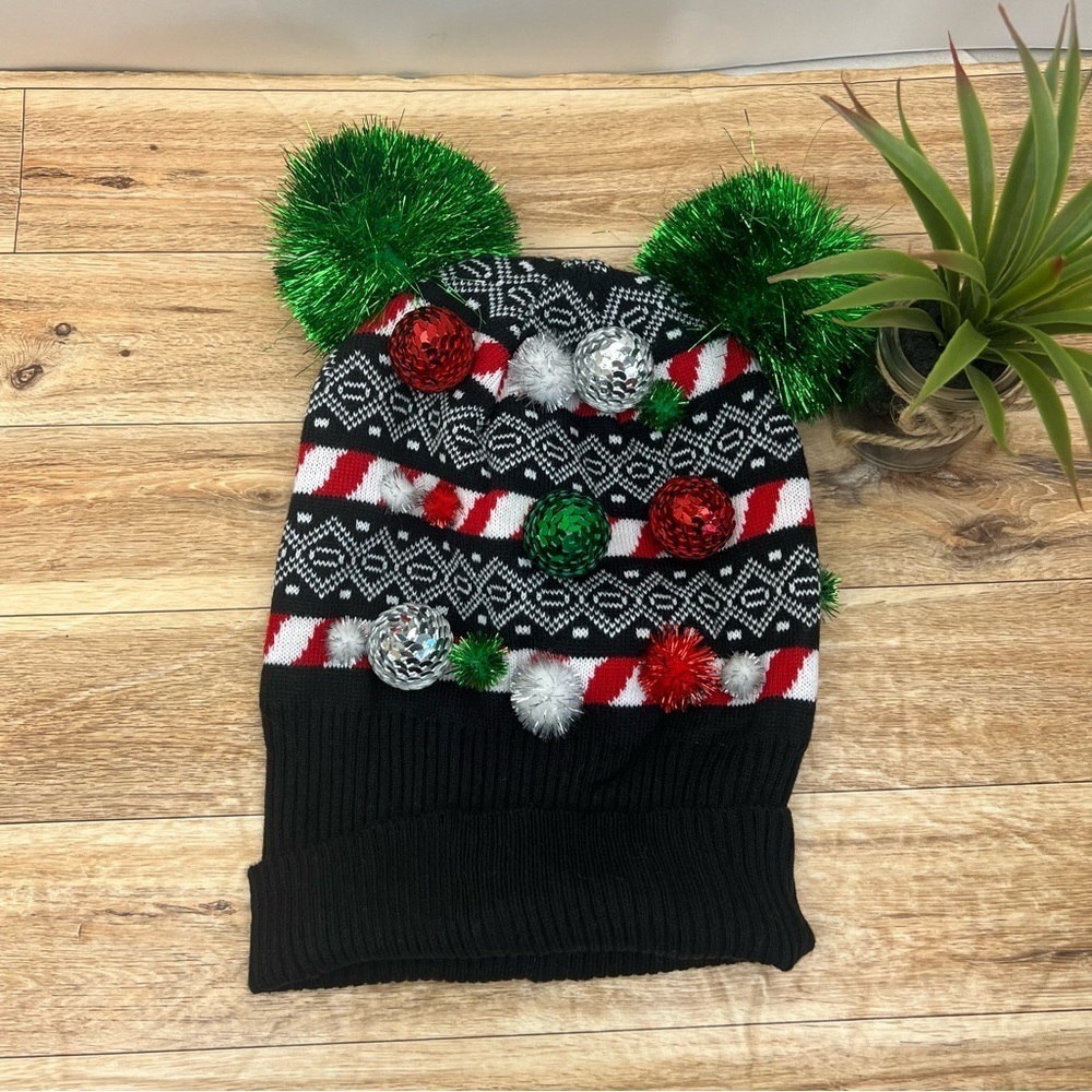 David & Young Christmas Ornament double pom pom beanie